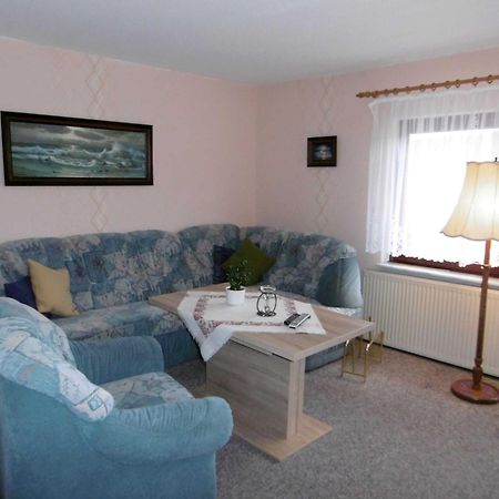 Ferienwohnung Am Bodden ราลส์วีค ภายนอก รูปภาพ